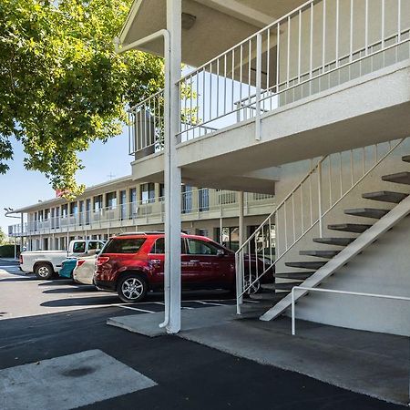 Motel 6-Reno, Nv - Virginia Plumb Exterior foto