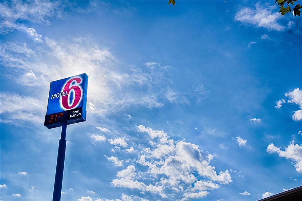 Motel 6-Reno, Nv - Virginia Plumb Exterior foto