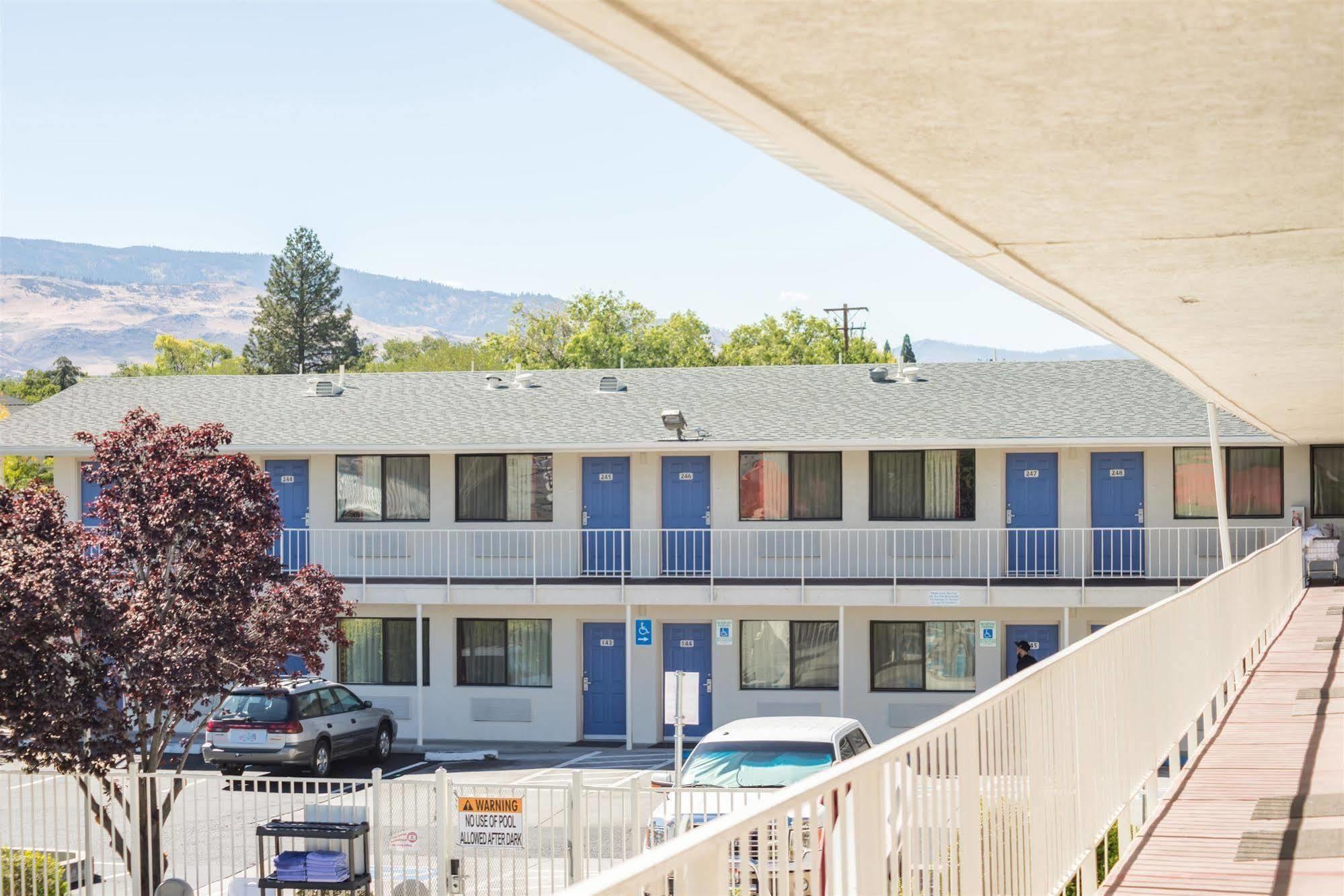 Motel 6-Reno, Nv - Virginia Plumb Exterior foto